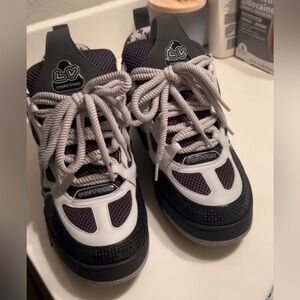 LV Skater Men’s sz 10us 43 eu